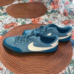 Brand New Nike SB Zoom Pogo Plus Noise Aqua Size 7
